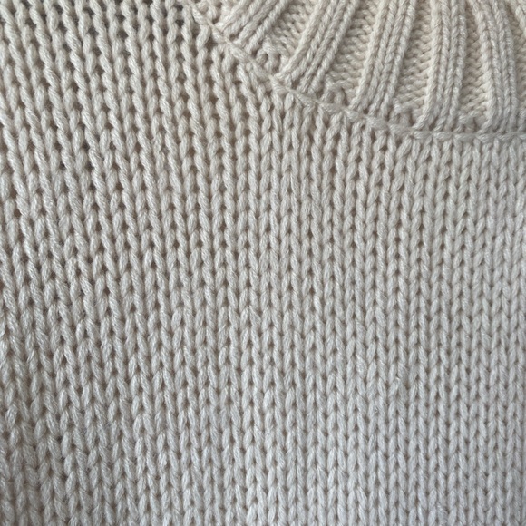 Cream knit bubble sweater - Picture 4 of 4